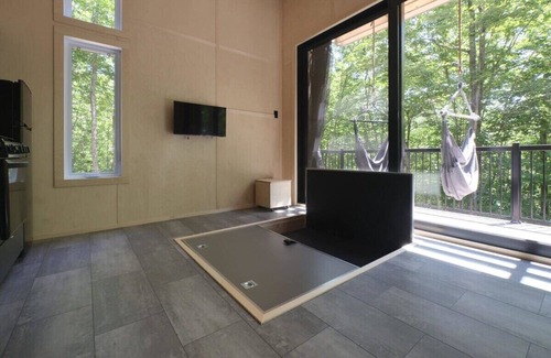 Eastman Cabin | Cabin Zoobox 74 Summa