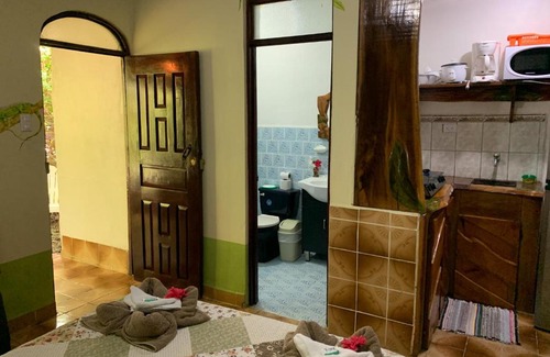 Cahuita Cabin | Cabinas Tito