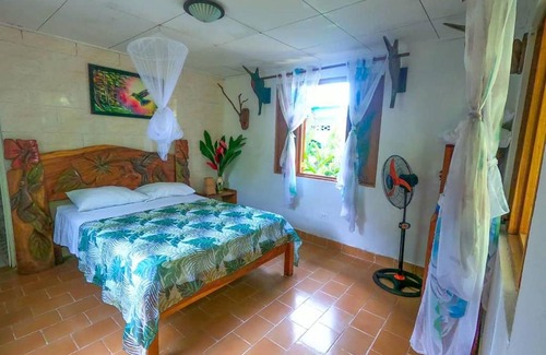 Cahuita Cabin | Cabinas Tito
