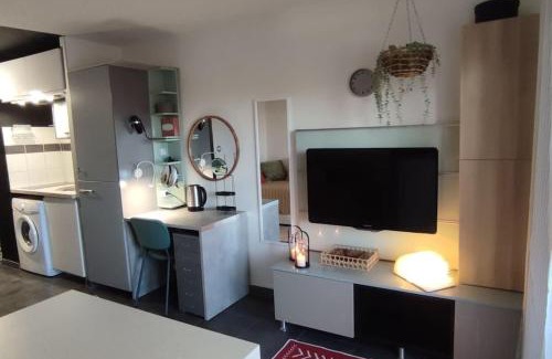La Valsiere Apartment | CADUCÉE Studio climatisé balcon ensoleillé parking proche Montpellier