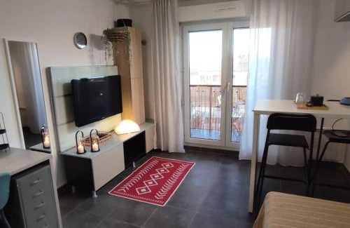 La Valsiere Apartment | CADUCÉE Studio climatisé balcon ensoleillé parking proche Montpellier