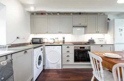 Llanrhian House | Caerau Isaf, Holiday Home Aberfelin Bay, Sleeps 4, 4 bedrooms, bathrooms