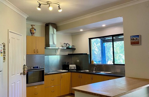 Yallingup House | Cairnamohr - Tranquil Bush Retreat - Pets ok