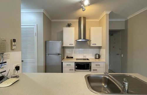 Holloways Beach Apartment | Cairns Beach Resort