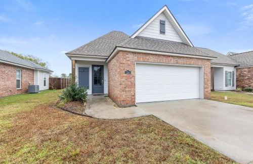 Milton House | Cajun Stays-Adry Lane Home in Youngsville