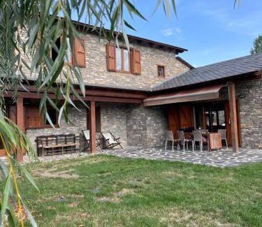 Guils de Cerdanya Ski Chalet | Cal Fray, San Martí d'Aravó, Puigcerdà