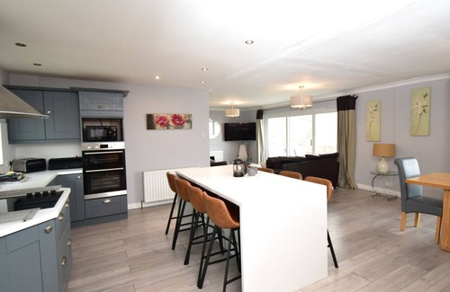 Woolacombe House | Cala Vista - Four Bedroom House, Sleeps 8