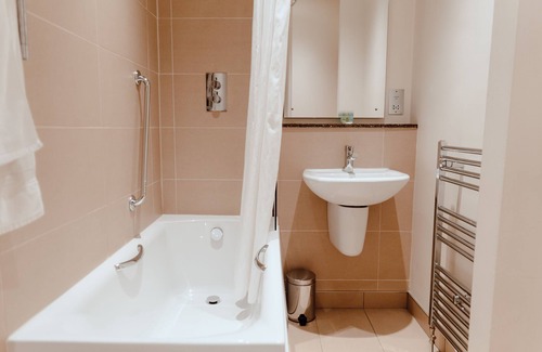 Stornoway Hotel | Caladh Inn