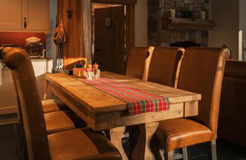 Invergarry House | Caledonian Cabin