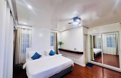 Palompon House | Calel Guest House
