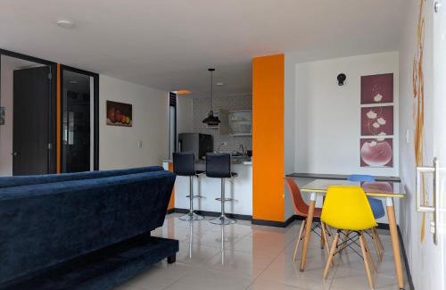 Granada Apartment | Cali Granada comodo y central apartamento con parqueo