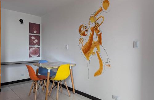 Granada Apartment | Cali Granada comodo y central apartamento con parqueo
