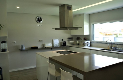Sao Lourenco Villa | Calm, comfort, swimming pool, beaches, protected natural park, all nearby activities.