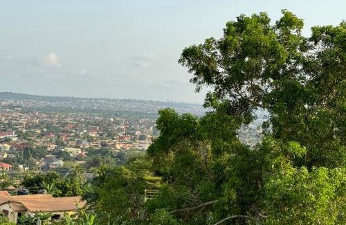 North Legon Apartment | Calm Hillside Swimming Pool Villa Apartment