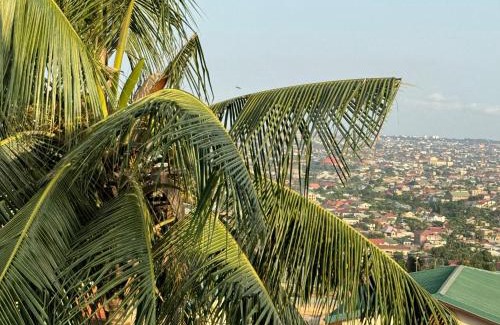 North Legon Apartment | Calm Hillside Swimming Pool Villa Apartment