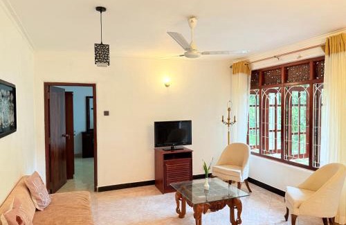 Harispattuwa Apartment | Calm Villa Kandy