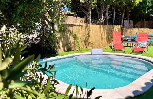 Morieres-les-Avignon House | Calme et Intimité proche Avignon Piscine options au choix privée ou partagée de juin à octobre