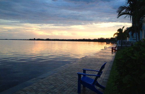 Fort Myers Condo | CALOOSAHATCHEE RIVER VIEW