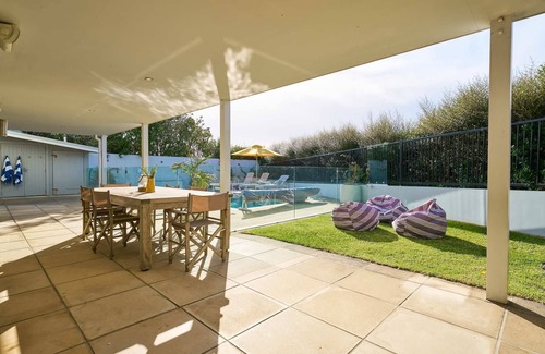 Ostend House | Calypso Summary: Enjo