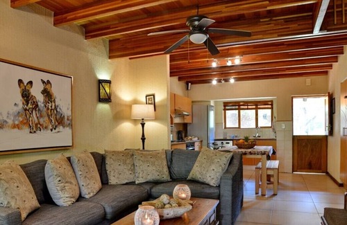 Hazyview House | Cambalala Unit 3 - Luxury Self Catering Vacation Rental In Kruger Park Lodge