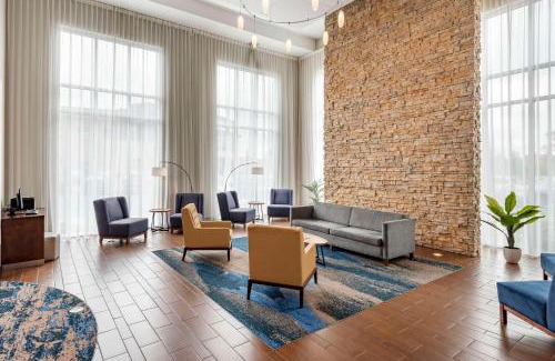 Maple Grove Hotel | Cambria Hotel Minneapolis Maple Grove