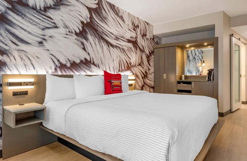 Rock Hill Hotel | Cambria Hotel Rock Hill - University Center