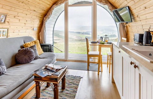 Ponterwyd Ski Chalet | Cambrian pod yr Elenydd