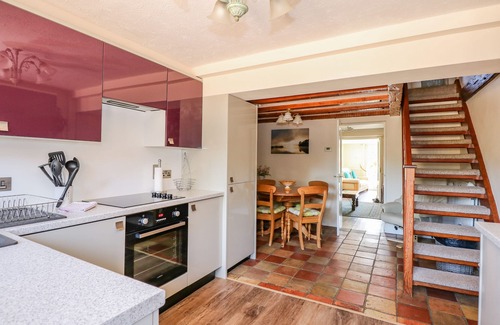 Swaffham Cottage | CAMERON'S COTTAGE, pet friendly, with open fire in Swaffham