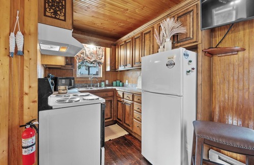 Wappapello Cabin | Camp Minnow Beach House