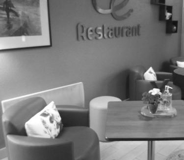 Saint-Jouan-des-Guerets Hotel | Campanile Saint-Malo ~ Saint-Jouan-Des-Guerets
