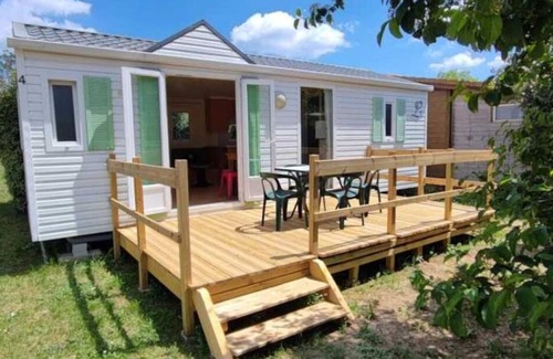 Saint-Remeze House | Camping 3 étoiles - Piscine - ccaidea