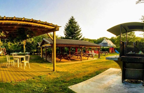 Pont-Scorff House | Camping 3 étoiles - Piscine - efcgah