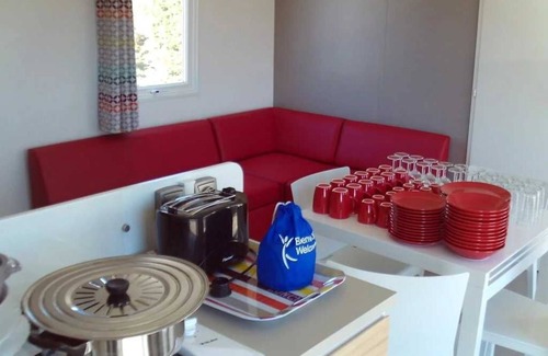 Le Boulou House | Camping 3 étoiles - Piscine - ef0ib0