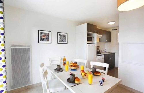Saint-Mathieu House | Camping 3 étoiles - Piscine - ccaiibd