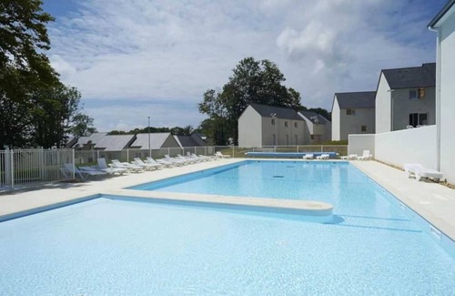 Saint-Mathieu House | Camping 3 étoiles - Piscine - ccaiibd