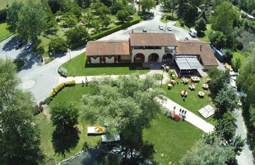 Montgeard House | Camping 3 étoiles - Piscine - ccadbgg