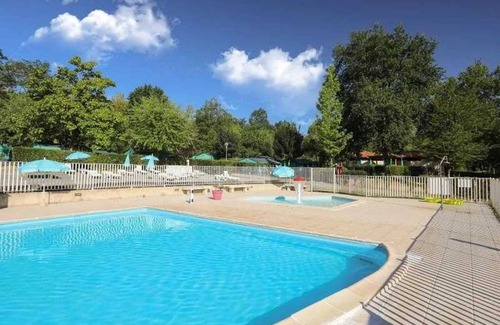 Thiviers House | Camping 3 étoiles - Piscine - ccagia0