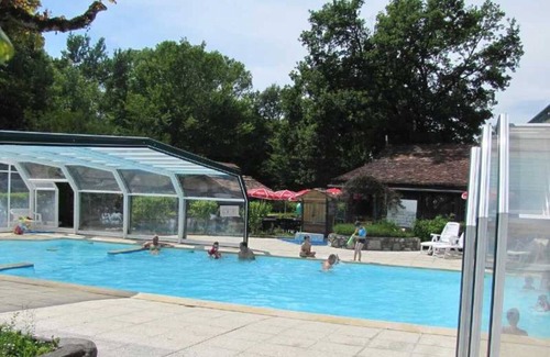 Messery House | Camping 3 étoiles - Piscine - ccafbic