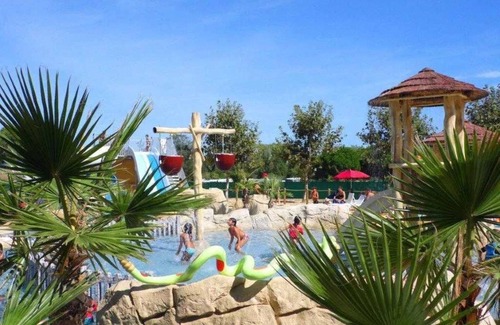 Sainte-Marie-la-Mer House | Camping 4 étoiles - Parc aquatique - efaa0h