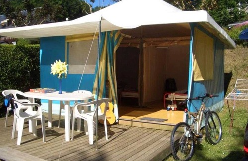 Salles-Curan House | Camping 4 étoiles - Piscine - eecfch