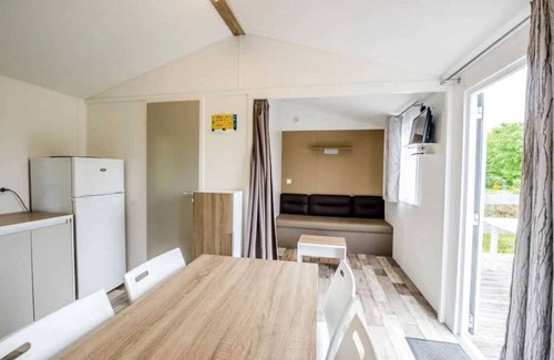 Pressignac House | Camping 4 étoiles - Piscine - ccbbghi