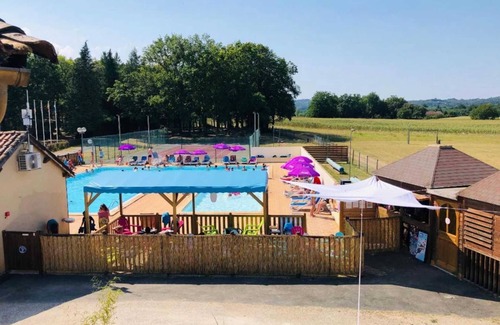 Sainte-Nathalene House | Camping 4 étoiles - Piscine - ef0iie