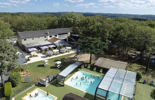 Loupiac House | Camping 4 étoiles - Piscine - eeihec