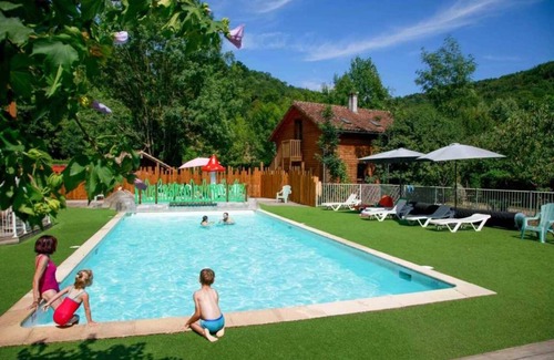 Montels House | Camping 4 étoiles - Piscine - ccbaddi