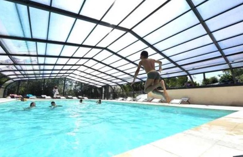 Aubigny-les-Clouzeaux House | Camping 4 étoiles - Piscine - eehi00