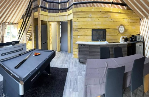 Jumieges House | Camping de la Seine & SPA * * - Unusual stay : Yourte Comfortable with Local Gift Offered 8 persons