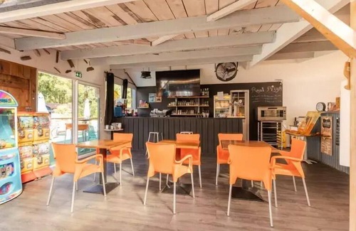 Saint-Sulpice-de-Royan House | Camping maeva Club Royal Ocean * - Mobil-Home Super Loggia Premium 4 Parts 6 People