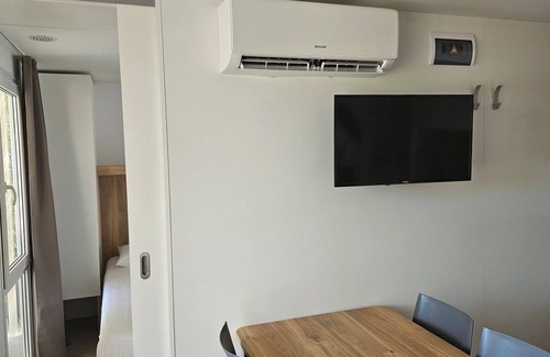 Jezera Apartment | Camping Jezera Lovišća