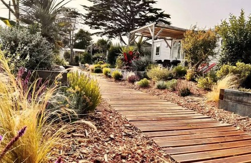 Brignogan-Plage House | Camping La Côte des Légendes * - Aromatic garden cottage - 3 bedrooms - 2 bathrooms 6 people