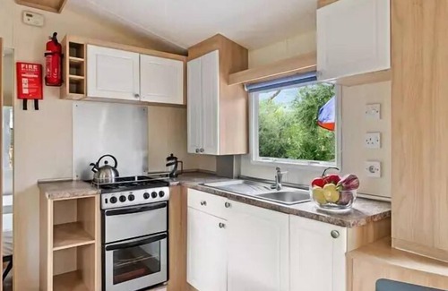Guerard House | Camping Le Chêne Gris* - Classic 3-room mobile home for 4/6 people with air conditioning